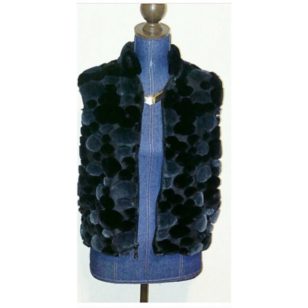 Baxis & Baxis Black & Silver Gray Faux Fur Vest